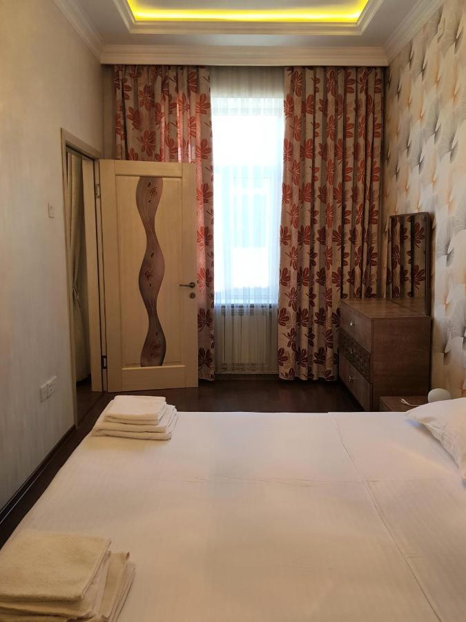 Central Baku Luxury Apartment On Nizami Street Exterior photo